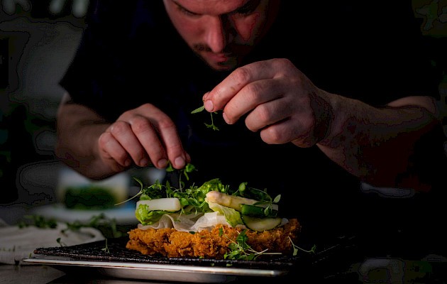 Pozvánka na degustační večer s restaurací Výčep Korunní a vinaři z Velkých Bílovic